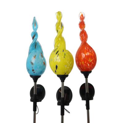 Solarleuchte am Stick Farbmix