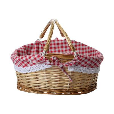 Geschenkkorb mit Karostoff