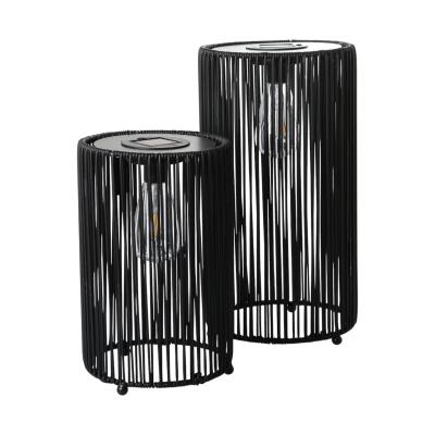 Rattan-Laterne mit Solarleuchte