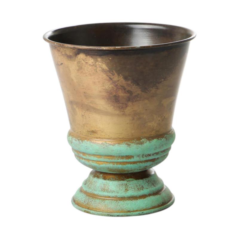 Metall-Pokal Messing oxidiert
