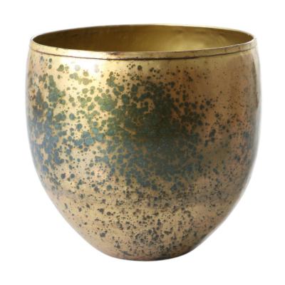 Metall-Topf Messing oxidiert