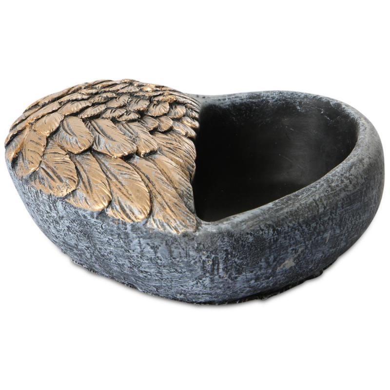 Zement-Herz zum Bepflanzen