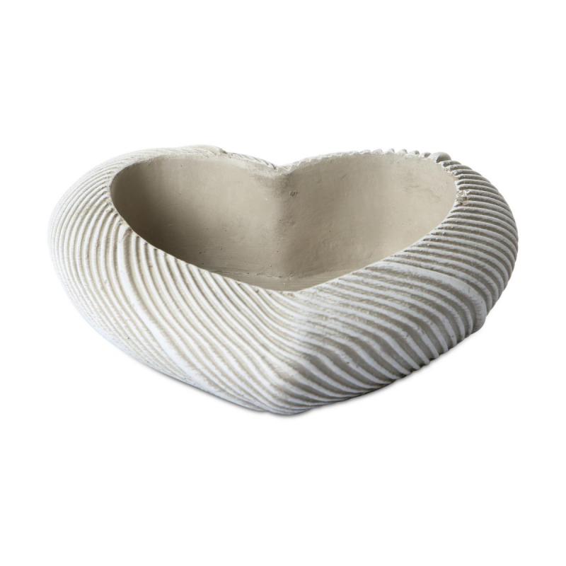 Zement-Herz zum Bepflanzen