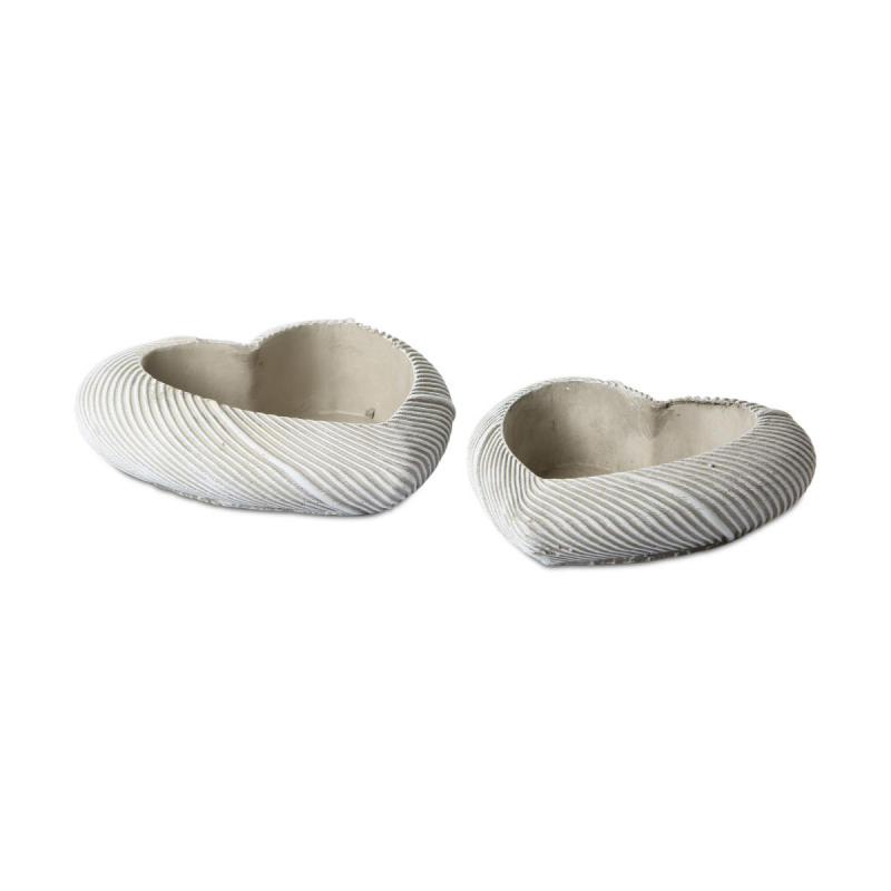 Zement-Herz zum Bepflanzen