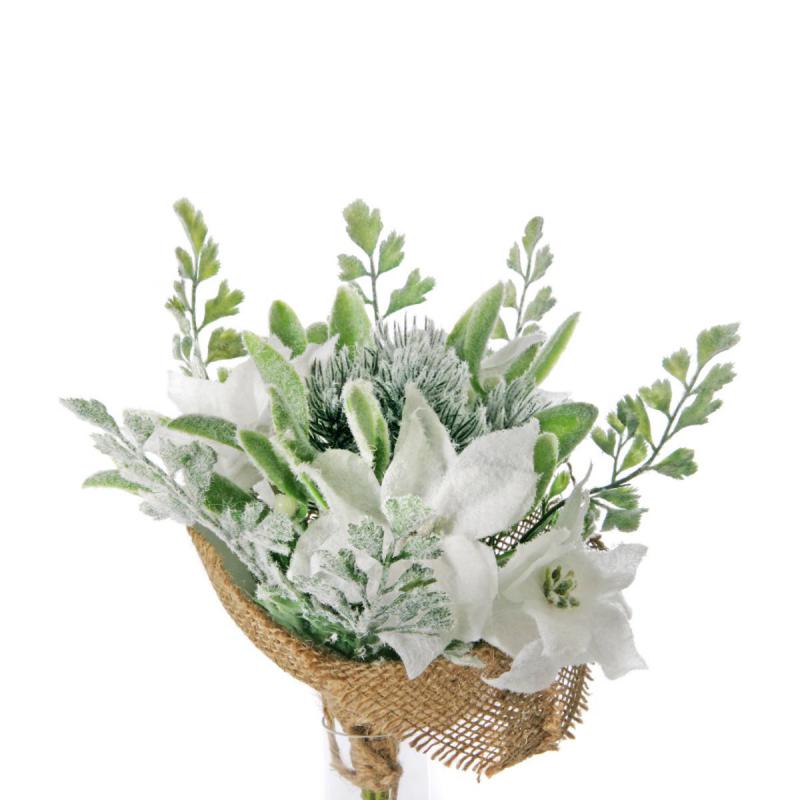 Poinsettien-Strauß beschneit