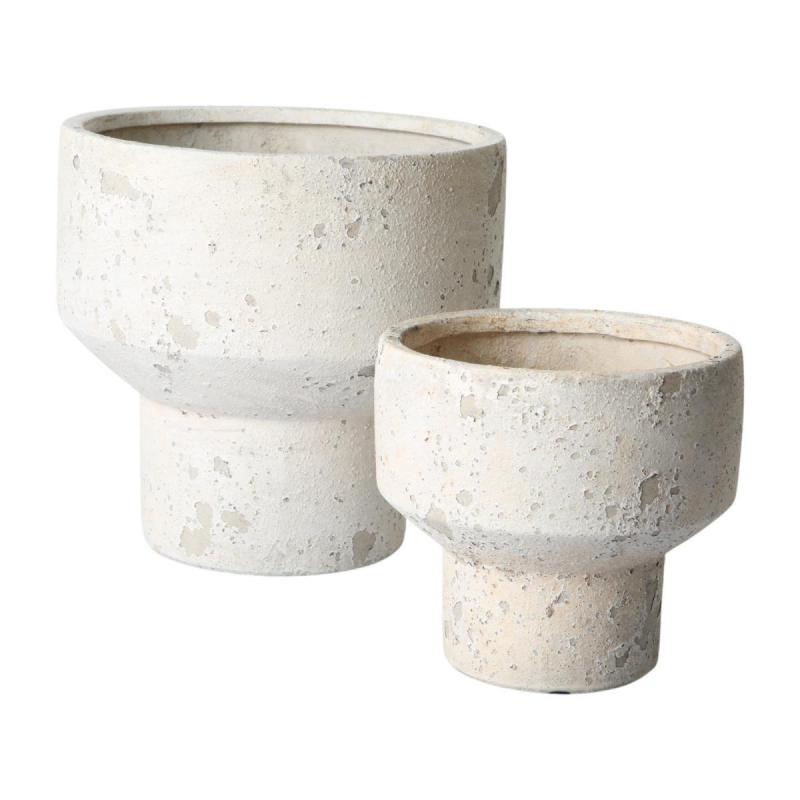 Schale auf Sockel in Zementoptik