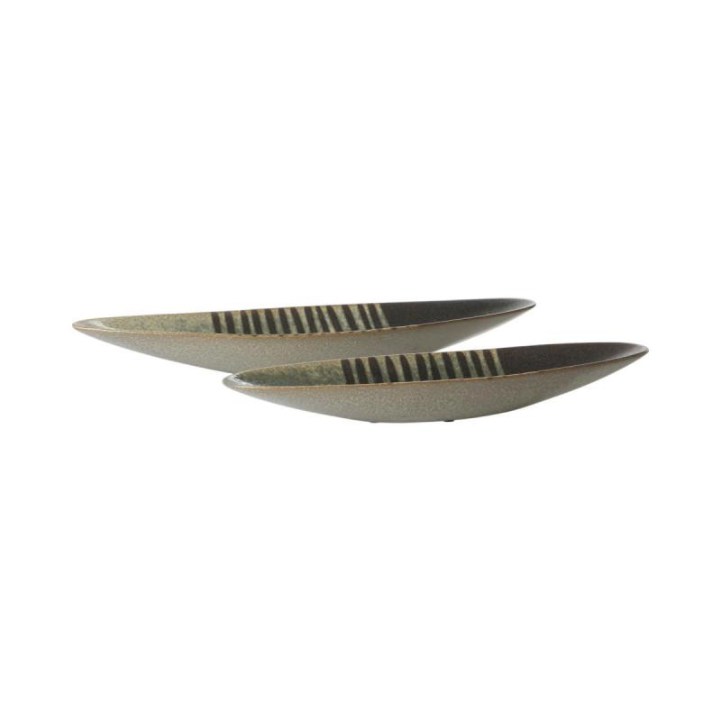 Servierplatten im strukturierten Design