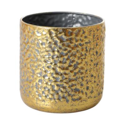 Metall-Topf antikgold