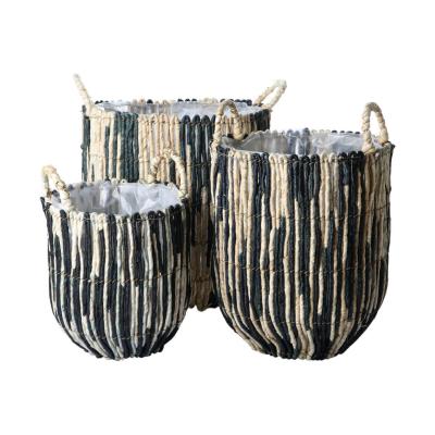 Korb gestreift mit Henkel