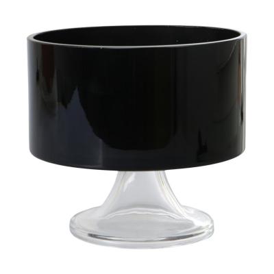 Schale auf Fuß schwarz