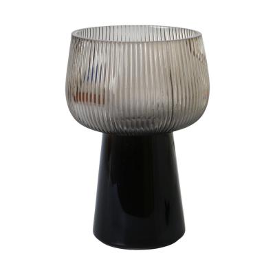 Dekoglas geriffelt mit Fuß